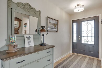 809 Charles Ct unit 13, Oregon, WI 53575 - photo 4