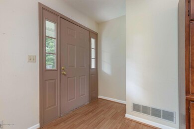 7313 Beulah Church Rd, Louisville, KY 40228 - photo 2