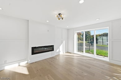 5 Sycamore Rd, Clark, NJ 07066 - photo 6