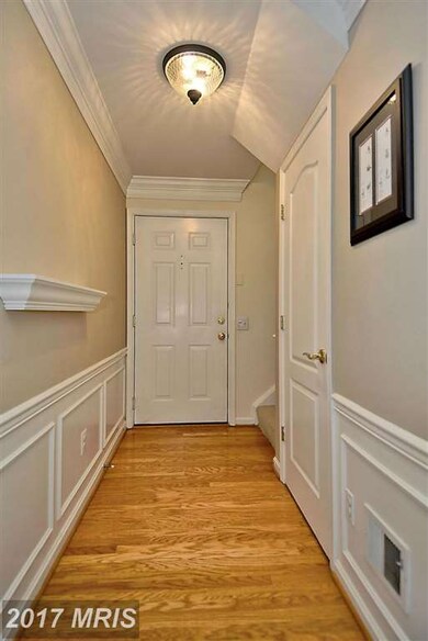 1714 Osage St unit 302, Alexandria, VA 22302 - photo 2