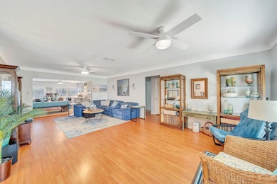 2611 NE 53rd St, Lighthouse Point, FL 33064 - photo 6