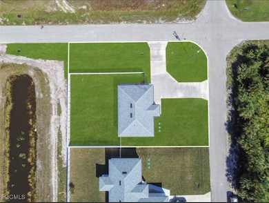 946 Hansen St E, Lehigh Acres, FL 33974 - photo 6