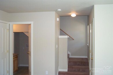 1637 NE Lotus Dr, Bend, OR 97701 - photo 4