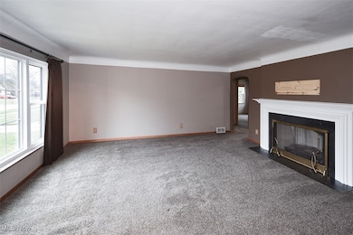 21775 Hillsdale Ave, Cleveland, OH 44126 - photo 5