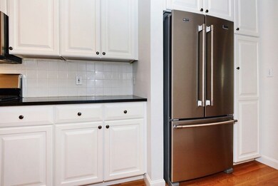 218 Freeman St unit 1, Brookline, MA 02446 - photo 6