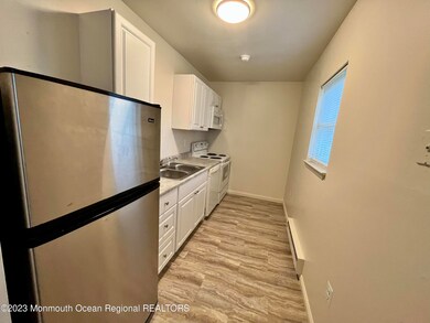 94 White St unit B, Eatontown, NJ 07724 - photo 7