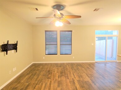 12221 Medina Lake Dr, Tomball, TX 77377 - photo 4