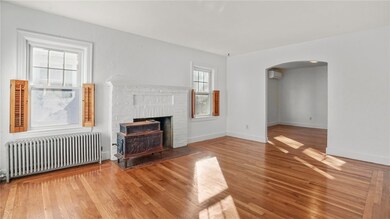 33 Lauriston St unit 2, Providence, RI 02906 - photo 4