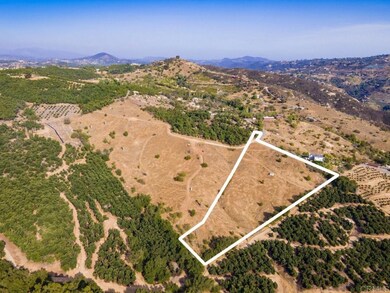 30219 Ridge Creek Rd, Valley Center, CA 92082 - photo 4