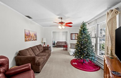 1028 Hunter St, Statesville, NC 28677 - photo 5