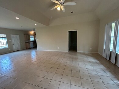 2502 Drayton Ln, Houston, TX 77088 - photo 4