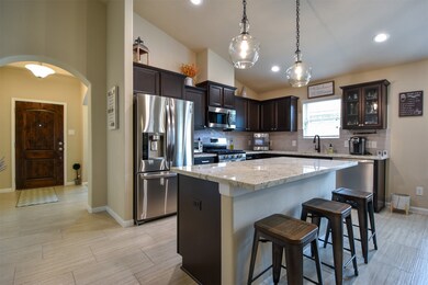 707 Rim Water Dr, Alvin, TX 77511 - photo 5