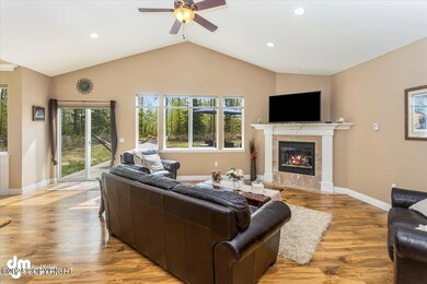 08-living room_IMG_2303