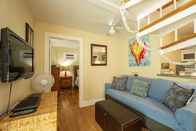 415JuliaSt-7412 (14 of 69)
