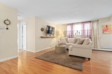 7 Austin Ct unit B, Saugus, MA 01906 - photo 4