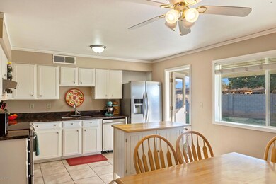Listing_174031_Photo_2
