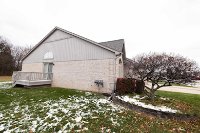 15955 Bentley Cir W, Macomb, MI 48044 - photo 6