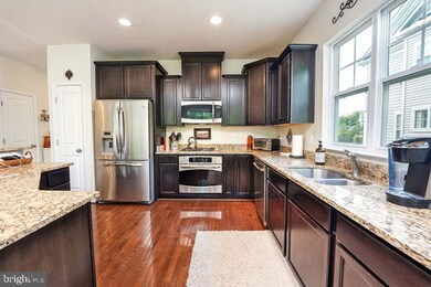 25242 Demilton Terrace, Chantilly, VA 20152 - photo 3