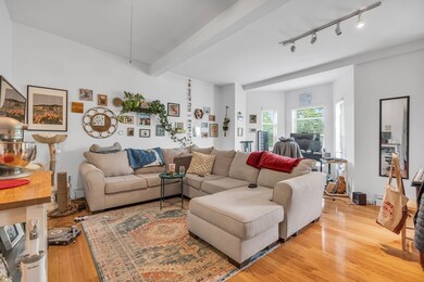 33 I St unit 3, Boston, MA 02127 - photo 5