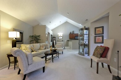 2967 Bluestone Circle-3