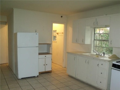 410 Dickson St unit B, Bentonville, AR 72712 - photo 2