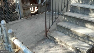 1027 Bennett Place, Baltimore, MD 21223 - photo 2