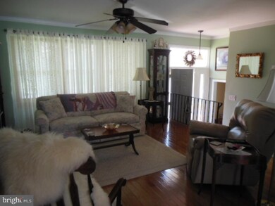 441 Parkview Dr, Mount Holly, NJ 08060 - photo 6