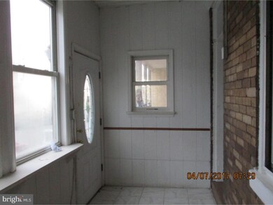 216 Warren St, Gloucester City, NJ 08030 - photo 3