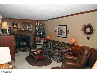 Den/Family/Great Room - Make sure you view the vir