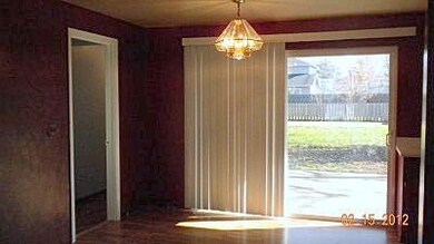 1011 SE Rogue Dr, Grants Pass, OR 97526 - photo 3