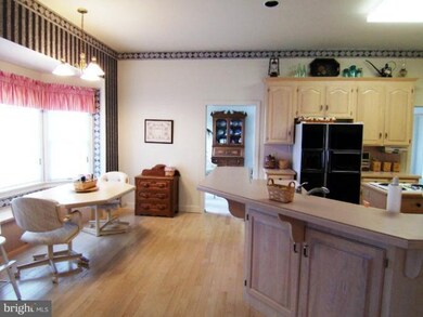 1590 Bunker Ct, Chambersburg, PA 17202 - photo 7