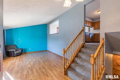 1500 Parklane Dr, Bettendorf, IA 52722 - photo 7