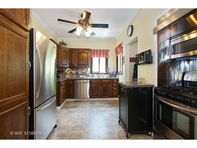 410 N Addison Ave, Elmhurst, IL 60126 - photo 3