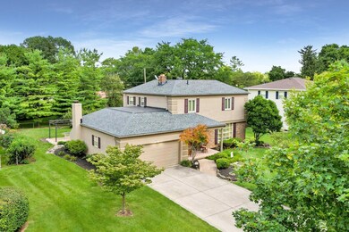 1514 Ardwick Aerial driveway