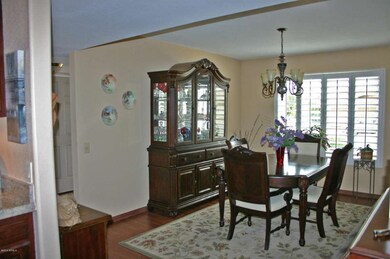 9814 W Lindgren Ave, Sun City, AZ 85373 - photo 5