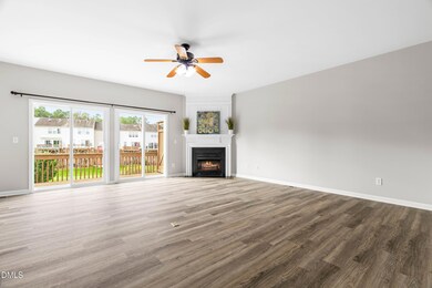 908 Sutter Gate Ln, Morrisville, NC 27560 - photo 4