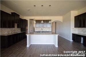10555 Far Reaches Ln, Helotes, TX 78023 - photo 4