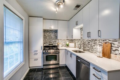 Kitchen renovated in the last 3 yrs.