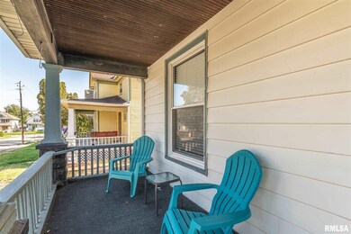 1325 W 17th St, Davenport, IA 52804 - photo 2