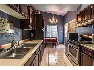 14517 Canario Dr, Horizon City, TX 79928 - photo 4