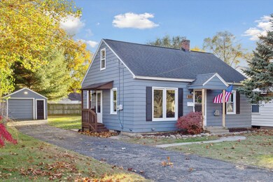 02-810-32nd-St-SW-Wyoming-MI-49509-Windo