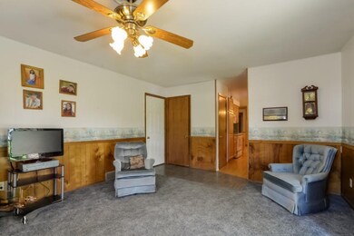 005-Living_Room-3137146-small