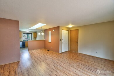1408 Creekwood Ct SE, Olympia, WA 98501 - photo 2