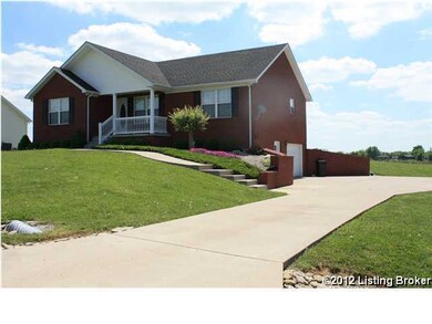 103 Comanche Ct, Bloomfield, KY 40008 - photo 2