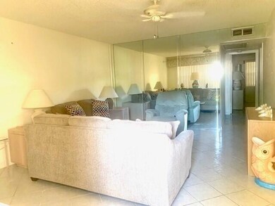 66 Windsor D, West Palm Beach, FL 33417 - photo 6