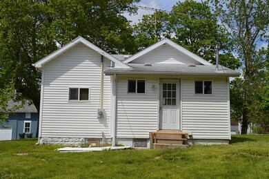 203 W Vine St, New Castle, IN 47362 - photo 6