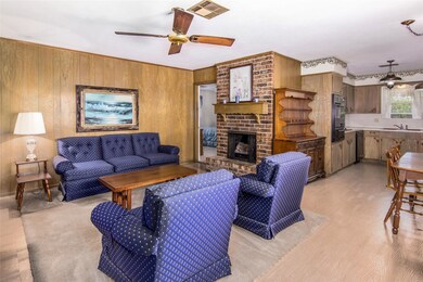 9758 Rambling Trail, Houston, TX 77089 - photo 7