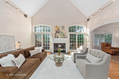 122 E Knighton Place, Elmhurst, IL 60126 - photo 6