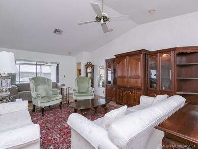 10081 SW 17th Ct, Davie, FL 33324 - photo 6