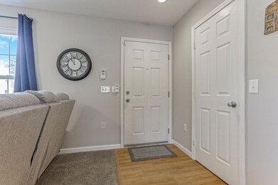 6521 Crab Apple Dr unit 12-652, Canal Winchester, OH 43110 - photo 4